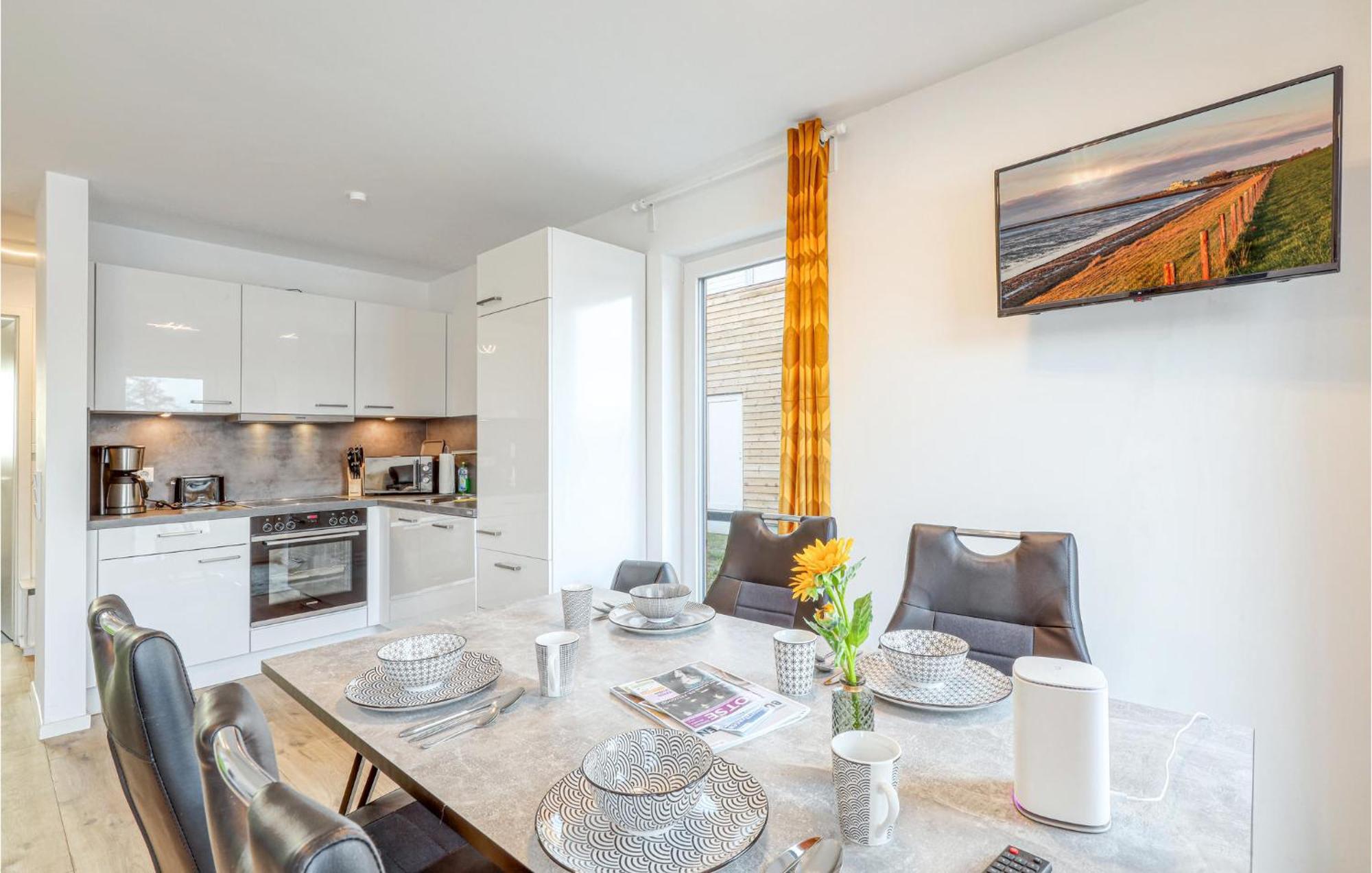 Nice Home In Tossens With Kitchen Kültér fotó