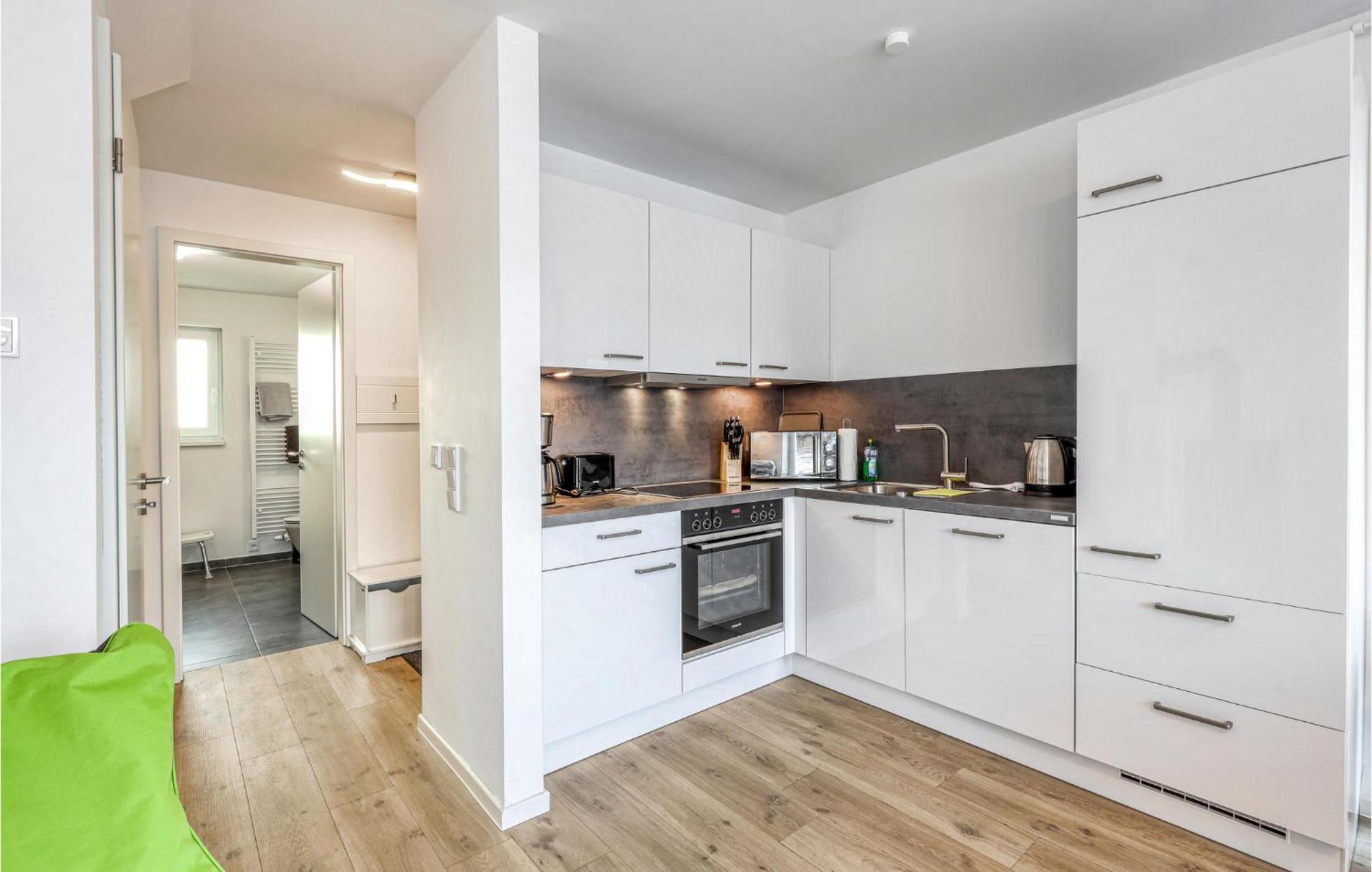 Nice Home In Tossens With Kitchen Kültér fotó
